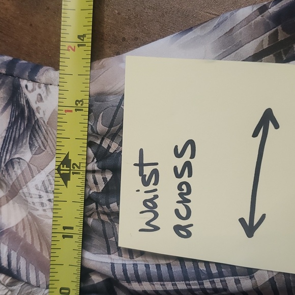 QED London diamond snake print dress *No Belt, Just For styling* - Picture 8 of 9